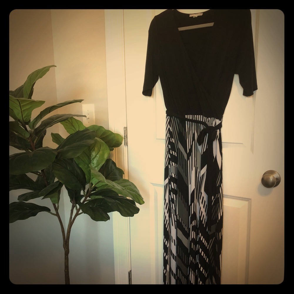Black and white maxi dress.